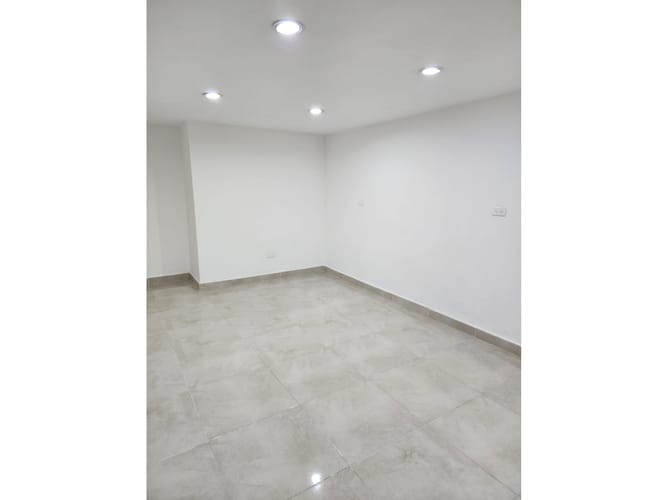 Casa de 5 alcobas en venta en El Chocho, Envigado, 280 m² · foto 9 de 24