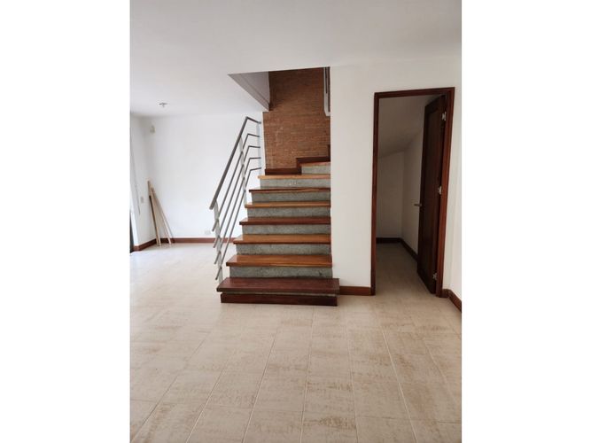Casa de 5 alcobas en venta en El Chocho, Envigado, 280 m² · foto 15 de 24