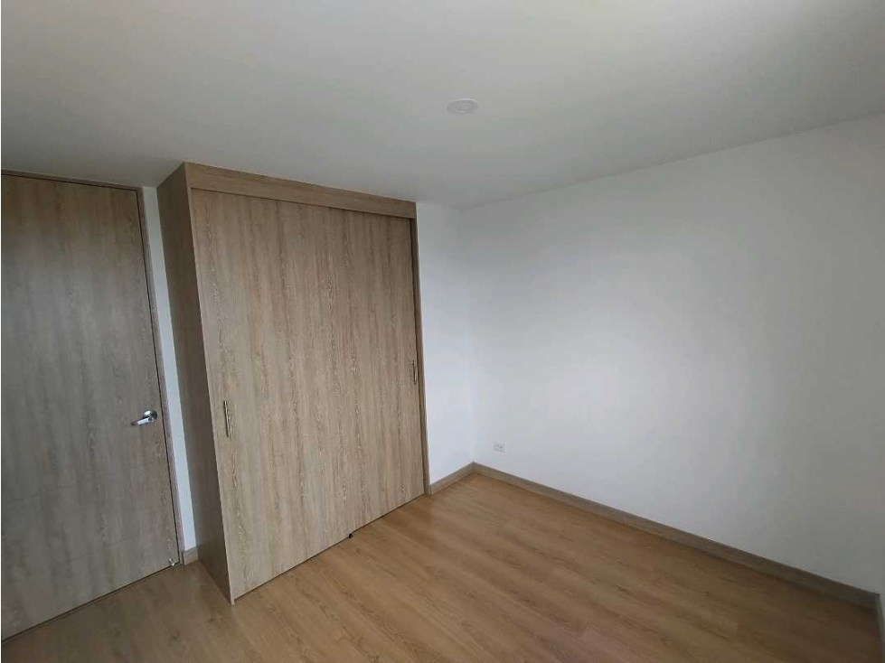 Apartamento en venta en Cuatro Esquinas, Marinilla · foto 11 de 24