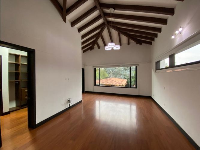 Casa de 4 alcobas en venta en Llano Grande, Rionegro, 550 m² · foto 9 de 24
