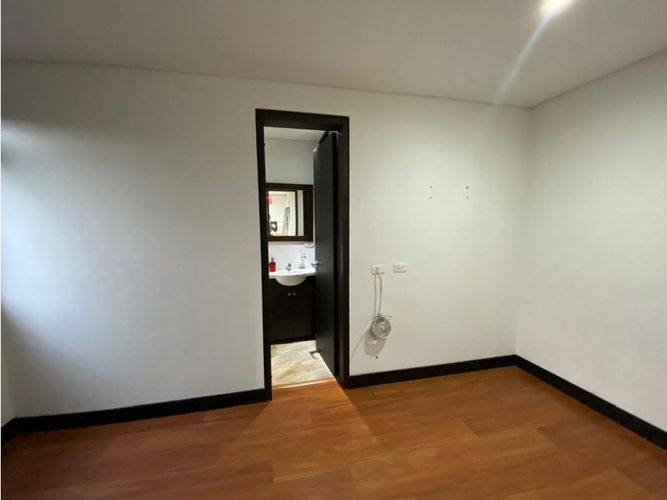 Casa de 4 alcobas en venta en Llano Grande, Rionegro, 550 m² · foto 10 de 24