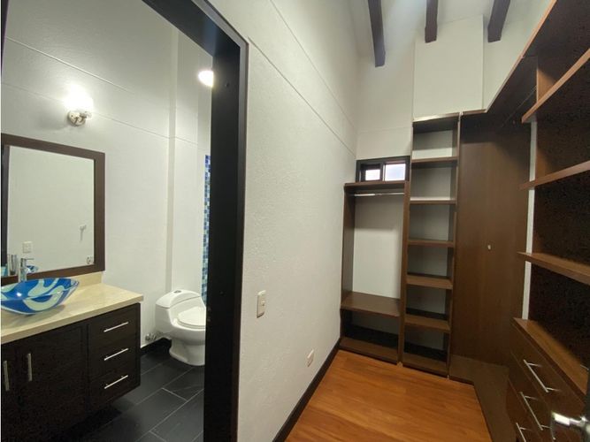 Casa de 4 alcobas en venta en Llano Grande, Rionegro, 550 m² · foto 16 de 24