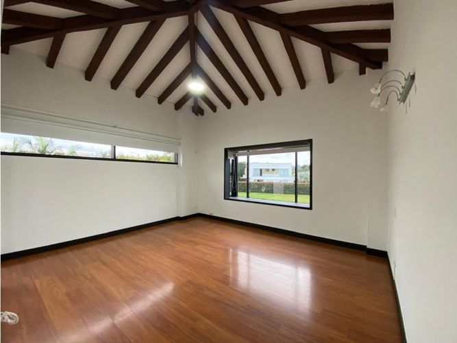 Casa de 4 alcobas en venta en Llano Grande, Rionegro, 550 m² · foto 21 de 24