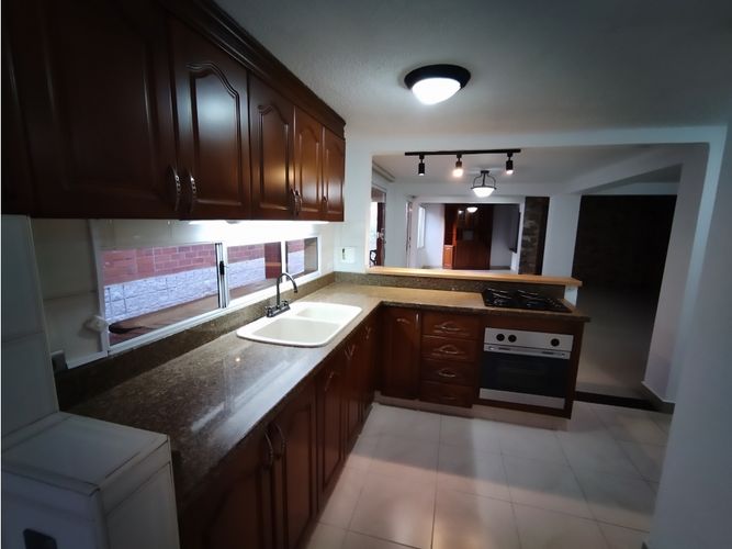 Casa de 4 alcobas en venta en San Agustin Suramerica, La Estrella, 240 m² · foto 9 de 24