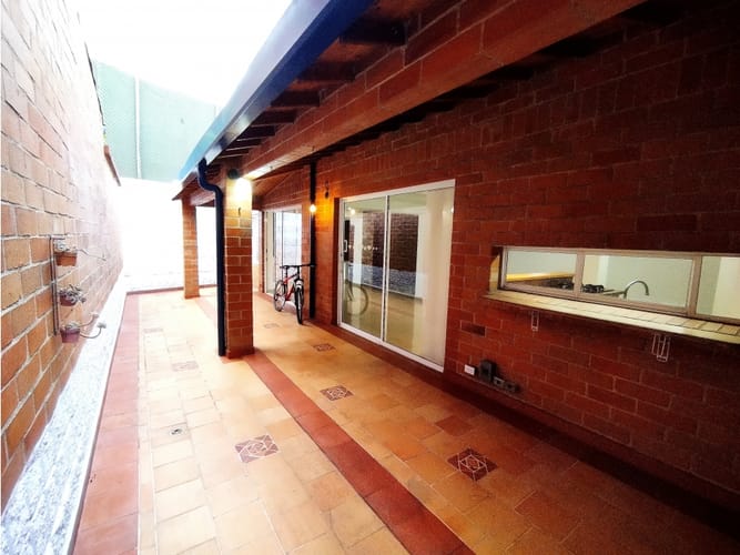 Casa de 4 alcobas en venta en San Agustin Suramerica, La Estrella, 240 m² · foto 12 de 24