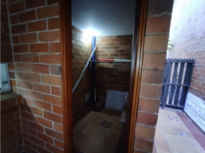 Casa de 4 alcobas en venta en San Agustin Suramerica, La Estrella, 240 m² · foto 13 de 24