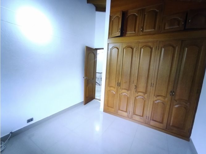 Casa de 4 alcobas en venta en San Agustin Suramerica, La Estrella, 240 m² · foto 15 de 24
