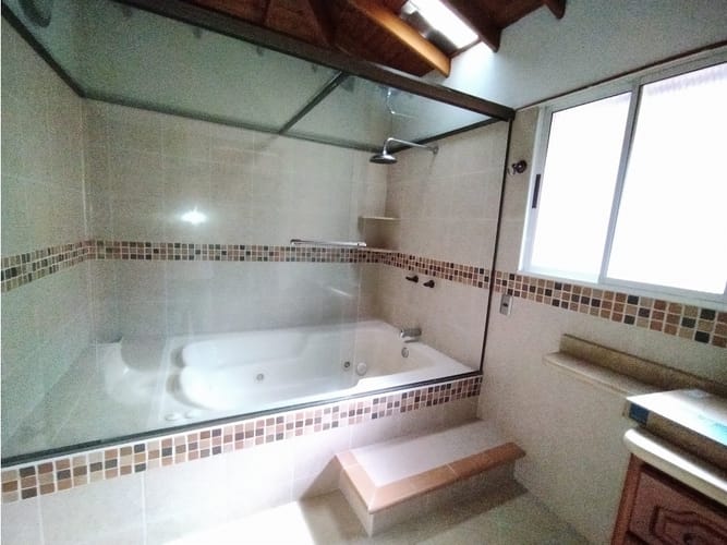Casa de 4 alcobas en venta en San Agustin Suramerica, La Estrella, 240 m² · foto 22 de 24