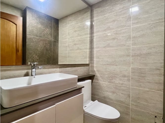 Casa de 5 alcobas en venta en El Poblado, Envigado, 690 m² · foto 8 de 24