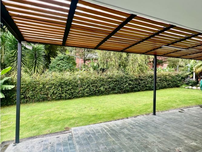 Casa de 5 alcobas en venta en El Poblado, Envigado, 690 m² · foto 11 de 24