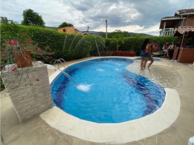 Casa de 5 alcobas en venta en Medellín, 500 m² · foto 16 de 21