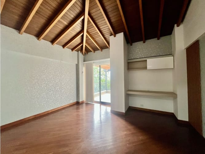 Casa de 5 alcobas en venta en El Poblado, Envigado, 690 m² · foto 16 de 24