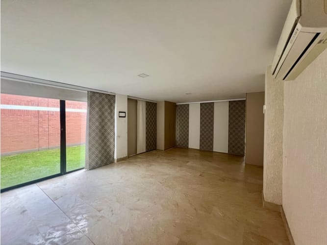 Casa de 5 alcobas en venta en El Poblado, Envigado, 690 m² · foto 18 de 24