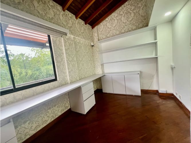 Casa de 5 alcobas en venta en El Poblado, Envigado, 690 m² · foto 19 de 24