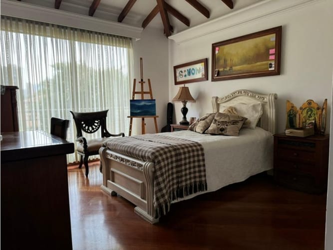 Casa de 3 alcobas en venta en El Tesoro, Medellín, 260 m² · foto 14 de 24