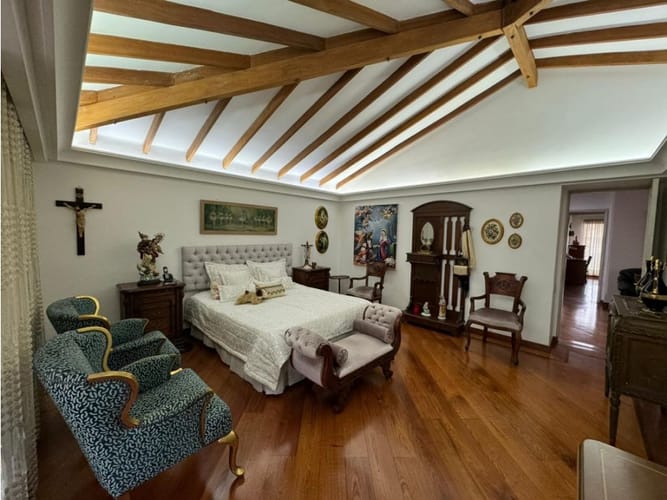 Casa de 3 alcobas en venta en El Tesoro, Medellín, 260 m² · foto 23 de 24