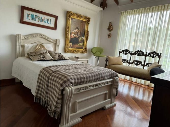 Casa de 3 alcobas en venta en El Tesoro, Medellín, 260 m² · foto 24 de 24