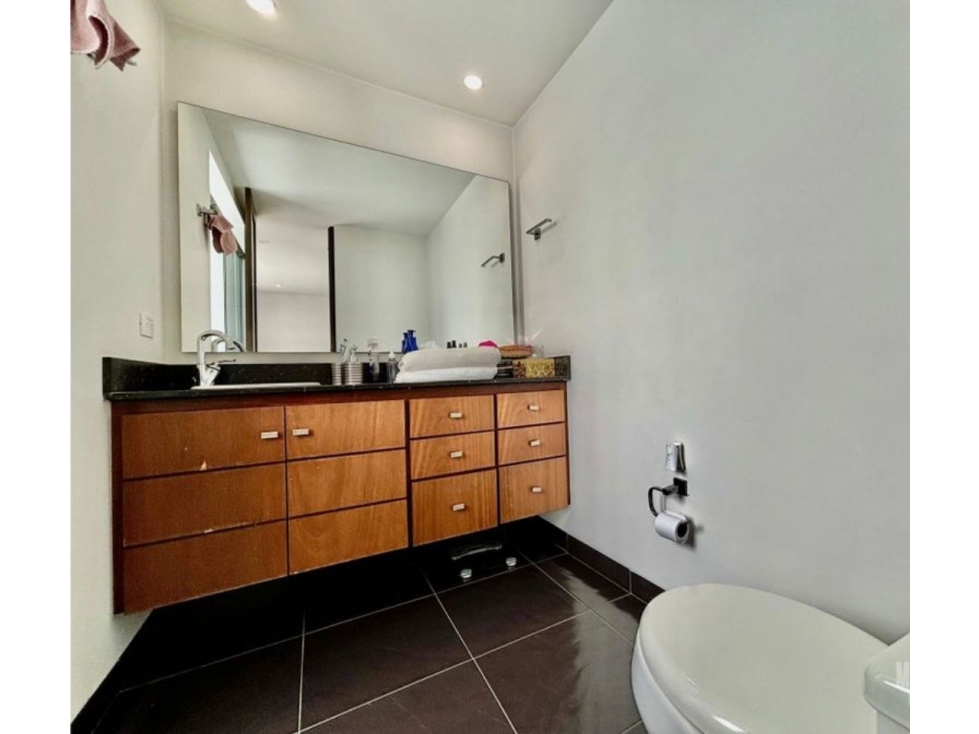 Apartamento en venta en El Poblado, Medellín · foto 4 de 15