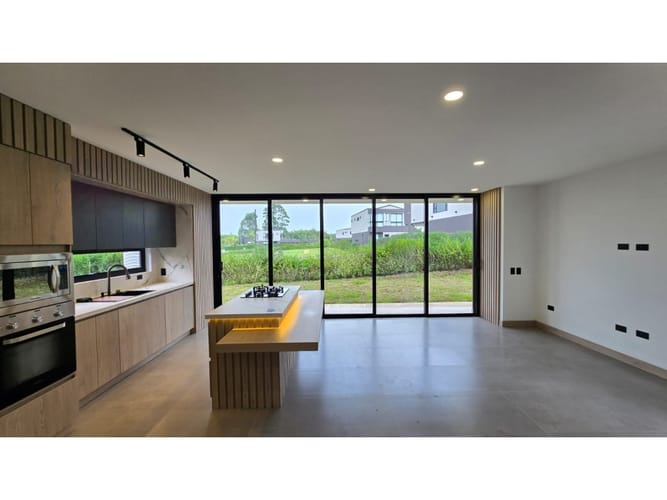 Casa de 3 alcobas en venta en Gualanday, Rionegro, 180 m² · foto 6 de 24