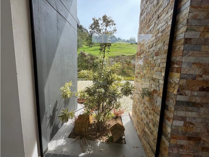 Casa de 3 alcobas en venta en Sajonia, Rionegro, 235 m² · foto 7 de 19