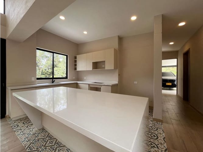 Casa de 3 alcobas en venta en Sajonia, Rionegro, 235 m² · foto 14 de 19