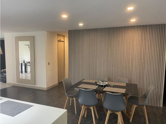Apartamento de 4 alcobas en venta en Alejandría, Medellín, 206 m² · foto 16 de 24