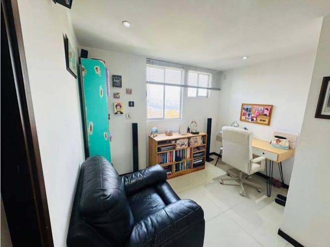 Apartamento de 3 alcobas en venta en San Lucas, Medellín, 116 m² · foto 6 de 17