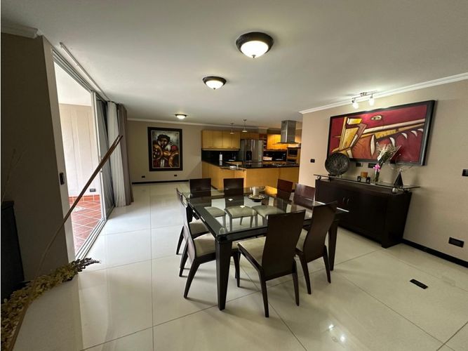 Casa en venta en Loma De San Jose, Sabaneta, 864 m² · foto 10 de 18