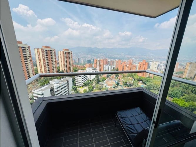 Apartamento de 3 alcobas en venta en San Lucas, Medellín, 116 m² · foto 9 de 17