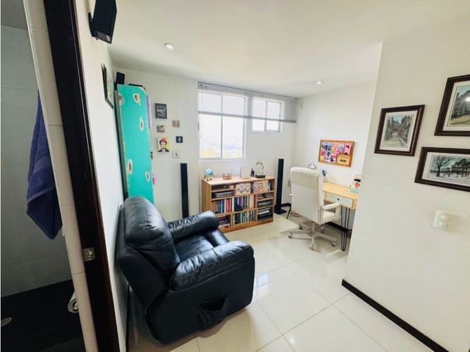 Apartamento de 3 alcobas en venta en San Lucas, Medellín, 116 m² · foto 12 de 17