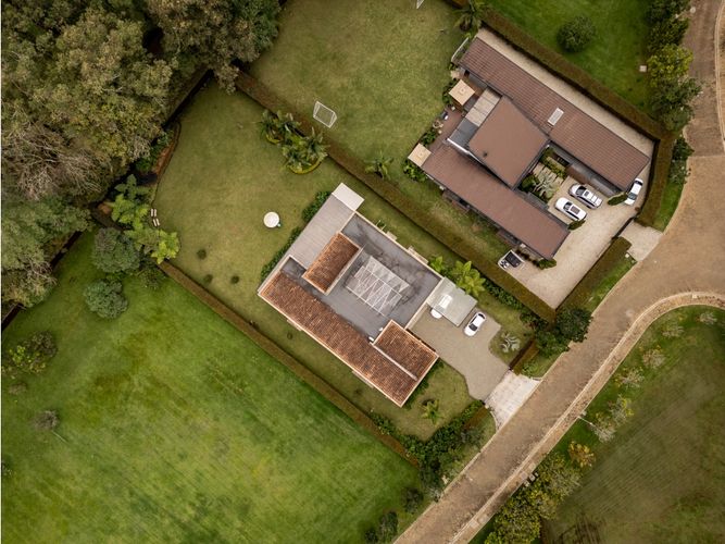 Casa de 5 alcobas en venta en Llano Grande, Rionegro, 400 m² · foto 5 de 24
