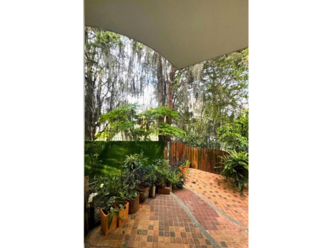 Casa de 5 alcobas en venta en Sabaneta Real, Medellín, 360 m² · foto 9 de 11