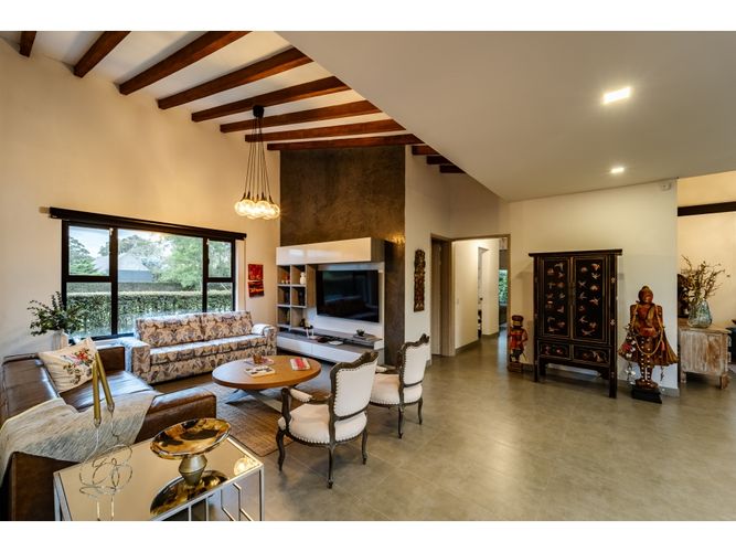 Casa de 5 alcobas en venta en Llano Grande, Rionegro, 400 m² · foto 20 de 24