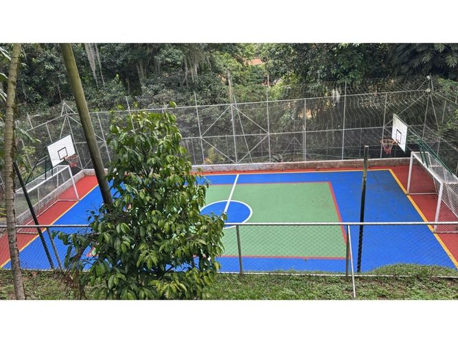 Casa de 5 alcobas en venta en Sabaneta Real, Medellín, 360 m² · foto 11 de 11