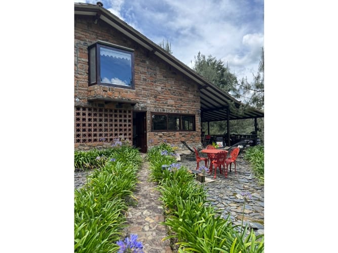 Casa de 3 alcobas en venta en El Retiro, 200 m² · foto 17 de 18