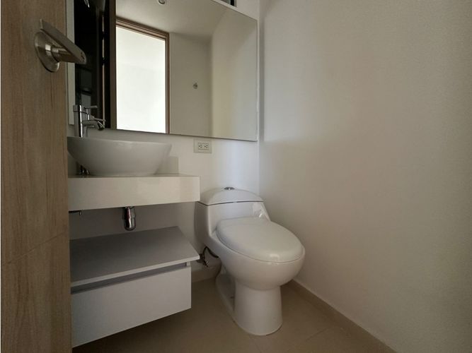 Apartamento de 2 alcobas en venta en Barro Blanco, Rionegro, 73 m² · foto 11 de 15