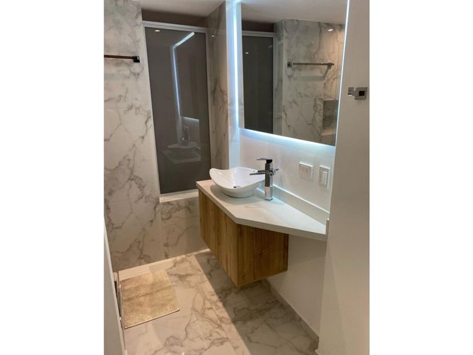 Apartamento de 2 alcobas en venta en Provenza, Rionegro, 175 m² · foto 12 de 24
