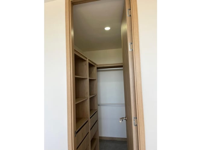 Apartamento de 2 alcobas en venta en El Porvenir, Rionegro, 67 m² · foto 5 de 8