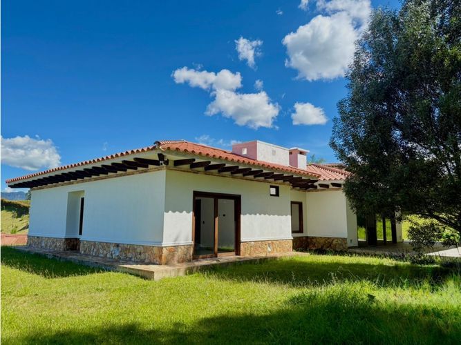 Casa de 4 alcobas en venta en El Carmen De Viboral, El Carmen de Viboral, 360 m² · foto 9 de 16