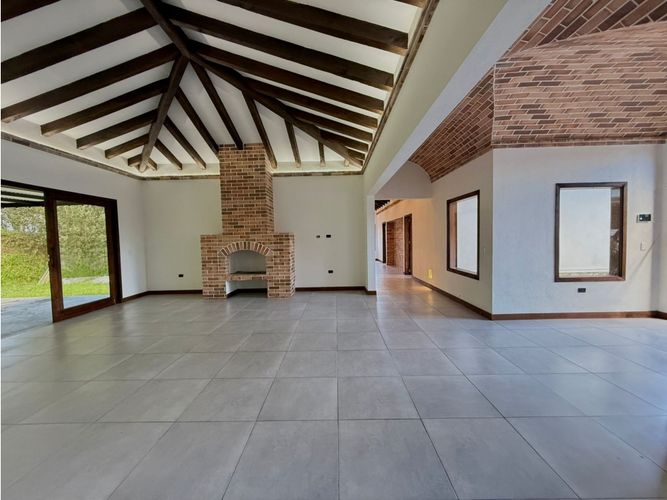 Casa de 4 alcobas en venta en El Carmen De Viboral, El Carmen de Viboral, 360 m² · foto 11 de 16
