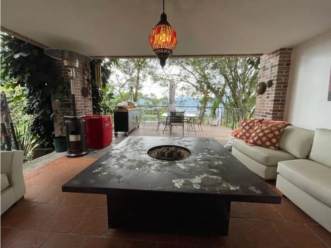 Casa de 6 alcobas en venta en El Chocho, Envigado, 550 m² · foto 11 de 20