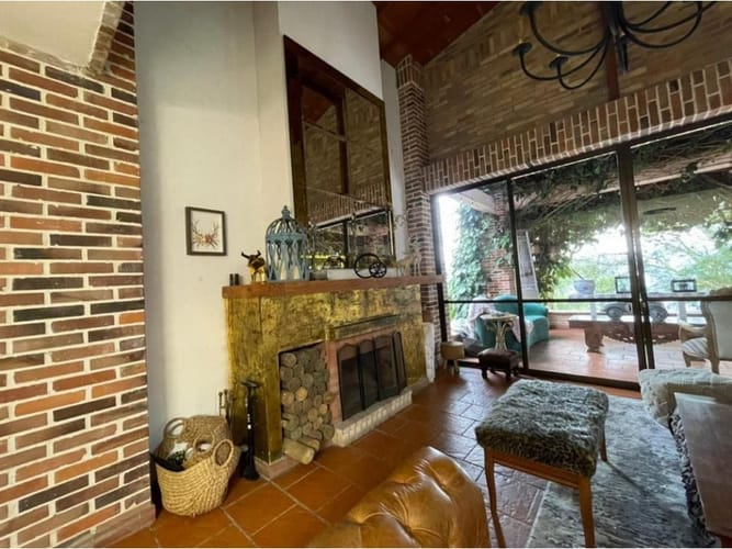Casa de 6 alcobas en venta en El Chocho, Envigado, 550 m² · foto 12 de 20