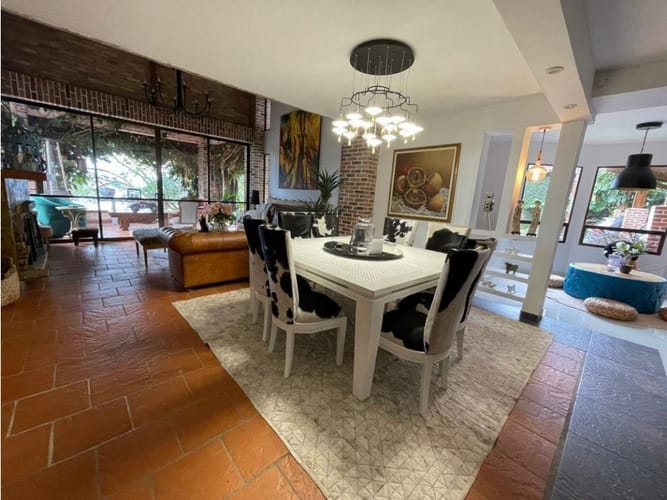 Casa de 6 alcobas en venta en El Chocho, Envigado, 550 m² · foto 16 de 20