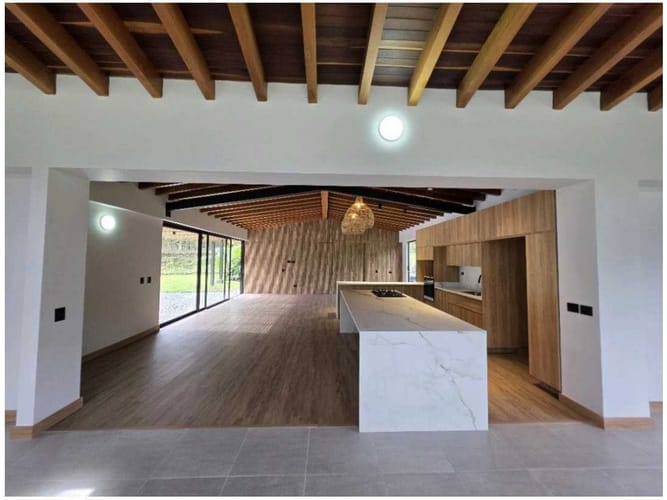 Casa de 4 alcobas en venta en Santa Elena, El Retiro, 470 m² · foto 8 de 13