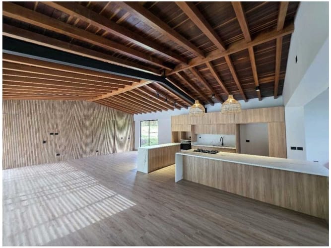 Casa de 4 alcobas en venta en Santa Elena, El Retiro, 470 m² · foto 9 de 13
