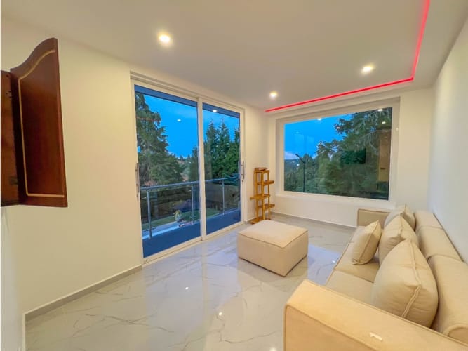 Casa de 5 alcobas en venta en Mampuesto, Rionegro, 400 m² · foto 7 de 13