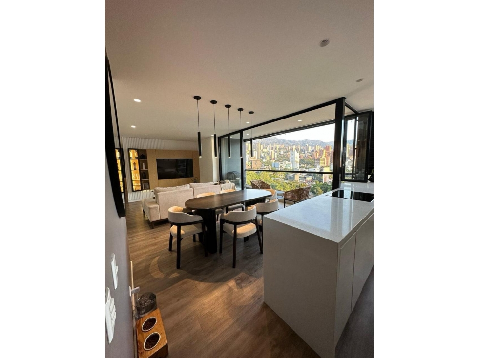 Apartamento en venta en El Poblado, Medellín · foto 5 de 24