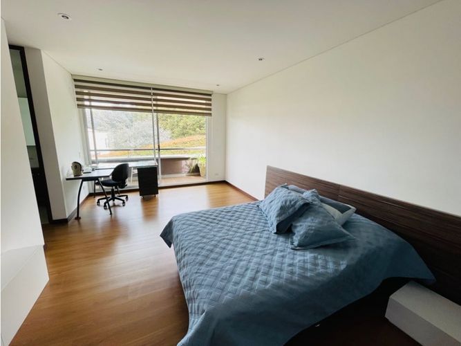 Casa de 5 alcobas en venta en Vía Las Palmas, Envigado, 500 m² · foto 5 de 16