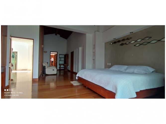 Casa de 5 alcobas en venta en El Poblado, Medellín, 820 m² · foto 15 de 23