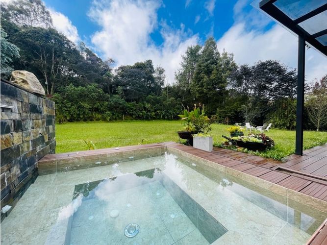 Casa de 5 alcobas en venta en Vía Las Palmas, Envigado, 500 m² · foto 8 de 16